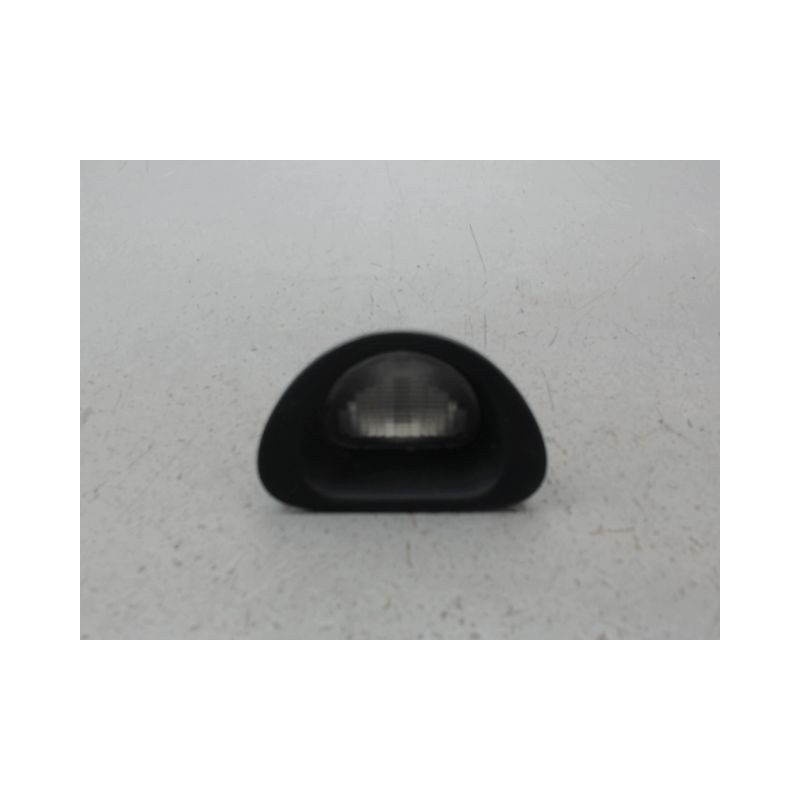 ECLAIREUR PLAQUE DE POLICE DROIT PEUGEOT 107 Phase 2 2009-2012