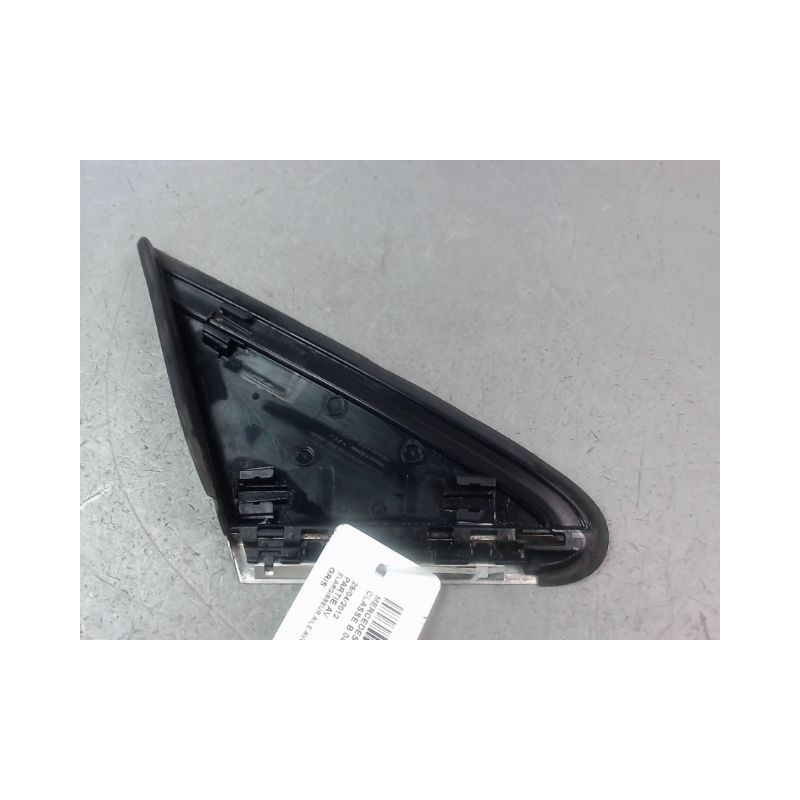 ELARGISSEUR AILE AVANT GAUCHE MERCEDES CLASSE B 2008-