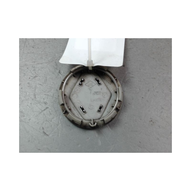 ENJOLIVEUR DE ROUE RENAULT MEGANE III Phase 1 2008-2012