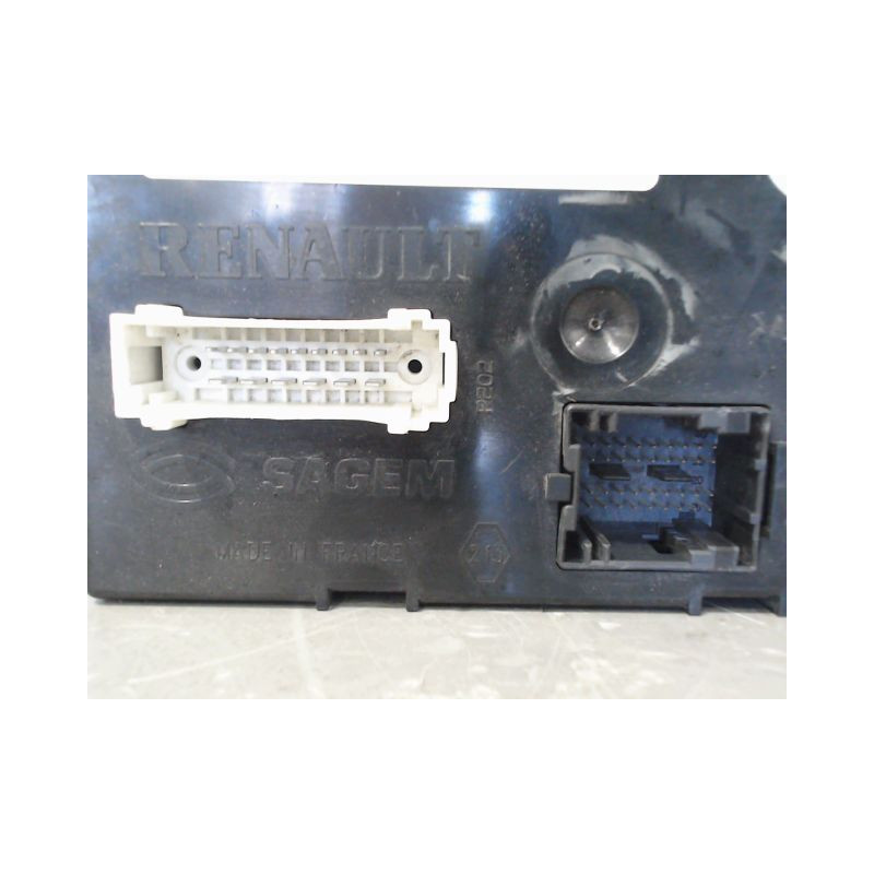 BOITIER GESTION HABITACLE RENAULT KANGOO
