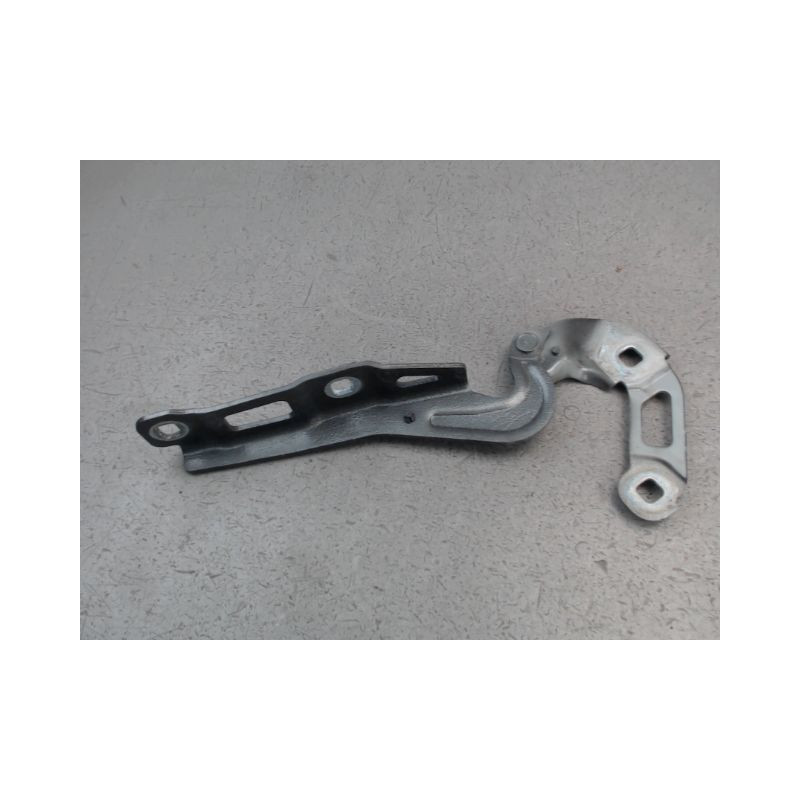 COMPAS DROIT CAPOT FORD FOCUS
