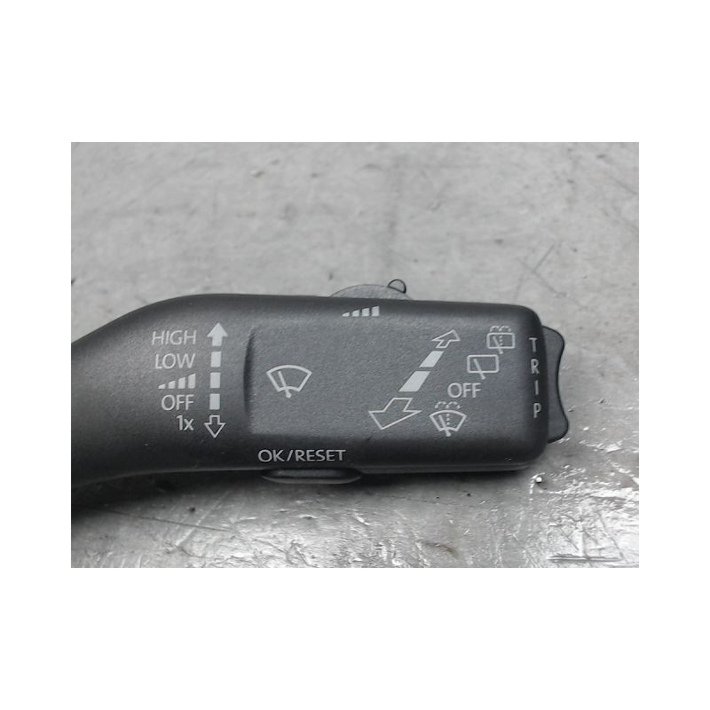COMMANDE ESSUIE GLACE VOLKSWAGEN GOLF VI 2008-