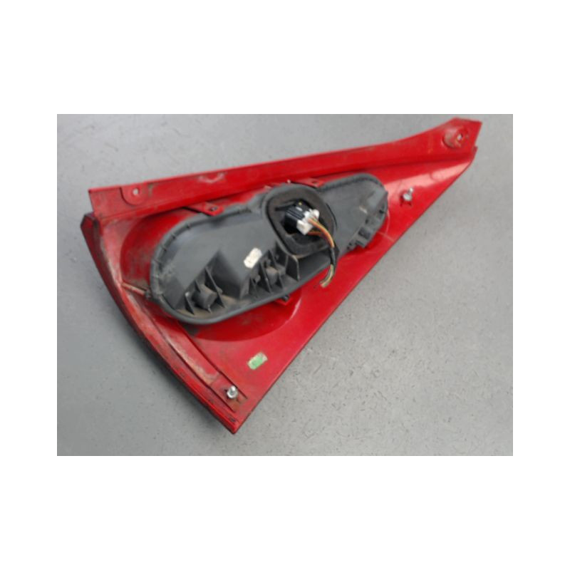 FEU ARRIERE GAUCHE  PEUGEOT 107