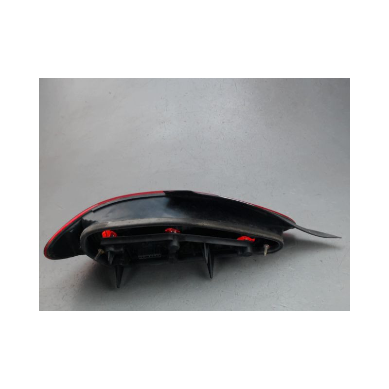 FEU ARRIERE DROIT PEUGEOT 406