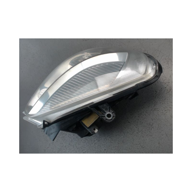 PHARE DROIT FIAT DOBLO