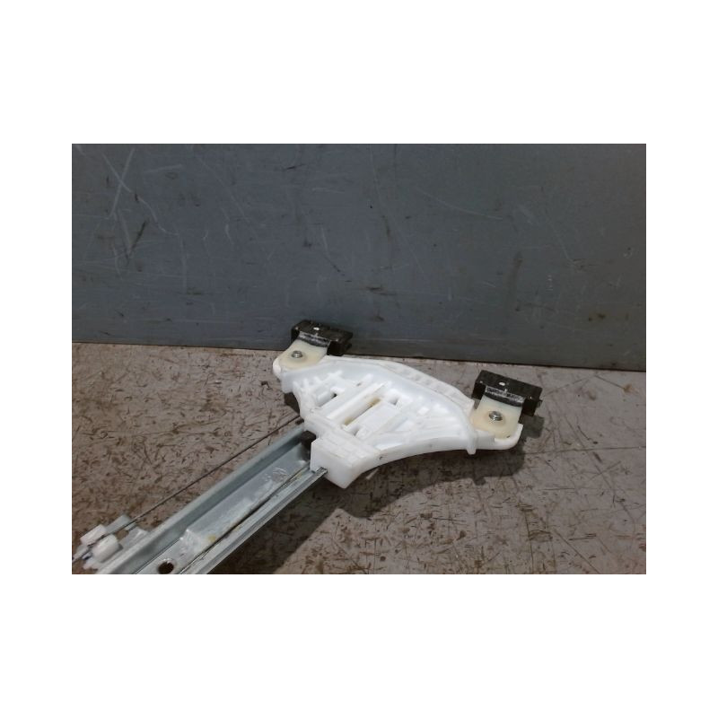 MECANISME+MOTEUR LEVE-GLACE AVANT GAUCHE HYUNDAI I20