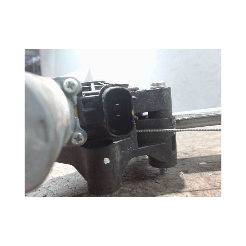 MECANISME+MOTEUR LEVE-GLACE AVANT DROIT HYUNDAI I20