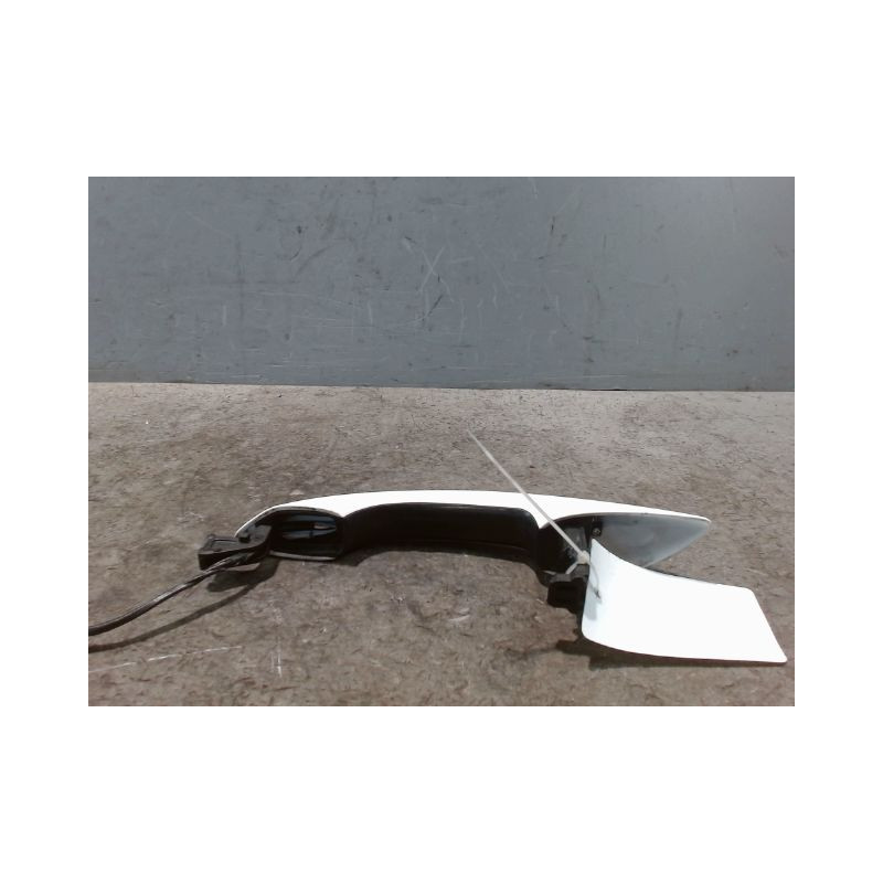 POIGNEE EXTERIEURE PORTE AVANT DROIT HYUNDAI I20
