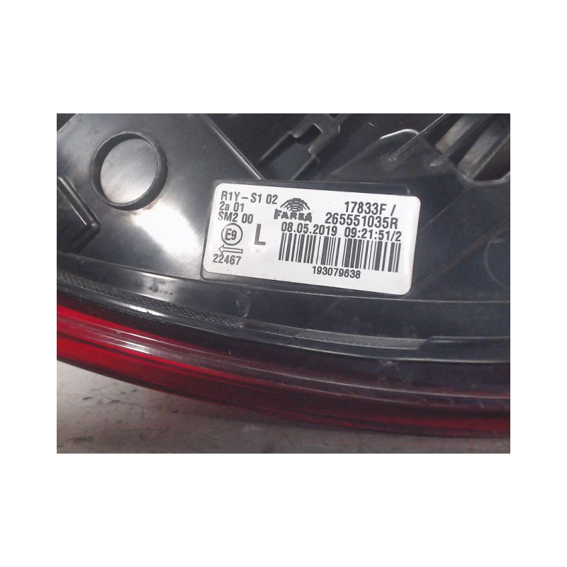 FEU ARRIERE GAUCHE  RENAULT CLIO