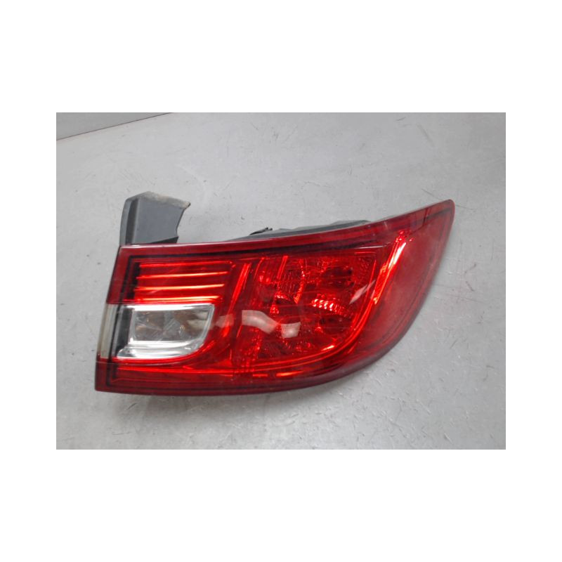 FEU ARRIERE DROIT RENAULT CLIO