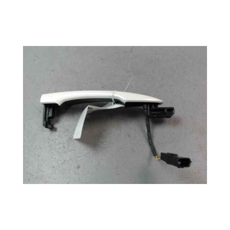 POIGNEE EXTERIEURE PORTE AVANT DROIT NISSAN QASHQAI BREAK II Phase 1 2014-...