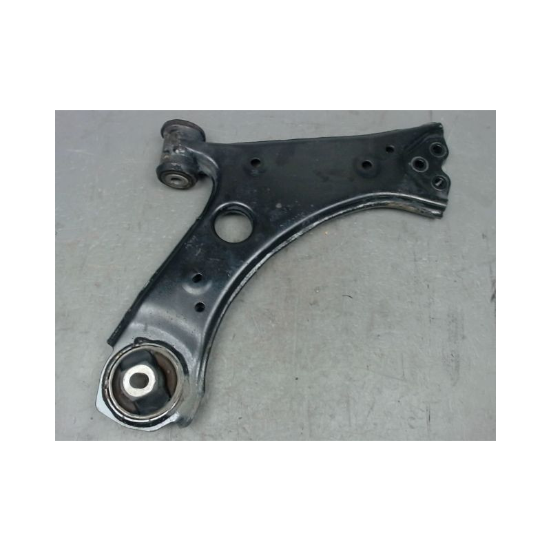 TRIANGLE INFERIEUR AVANT DROIT JEEP COMPASS