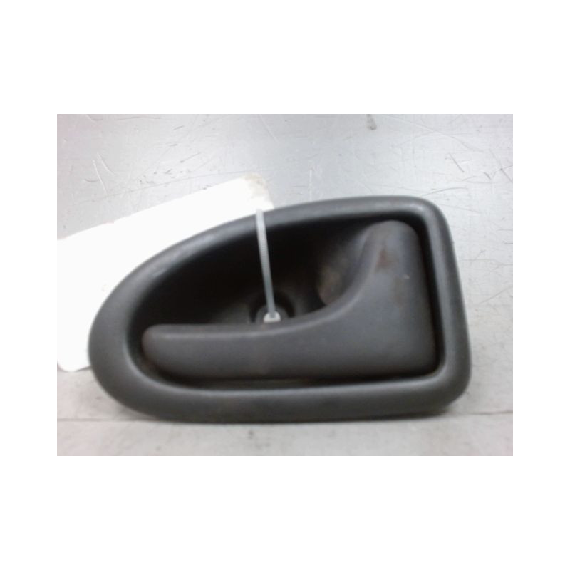POIGNEE INTERIEURE PORTE ARRIERE DROIT RENAULT CLIO II CAMPUS 06-
