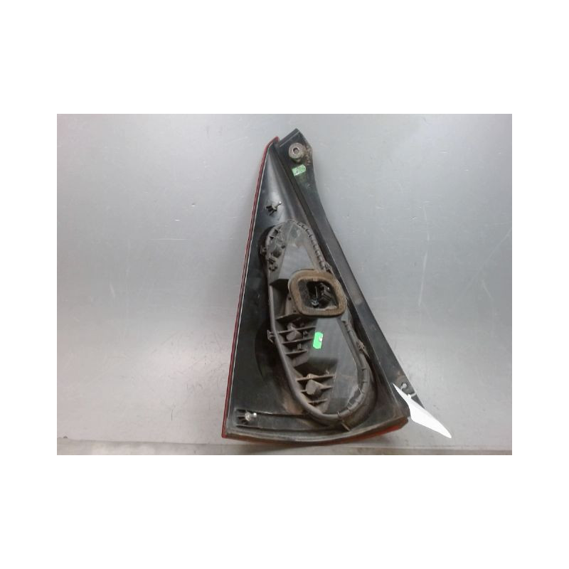 FEU ARRIERE DROIT PEUGEOT 107 3P
