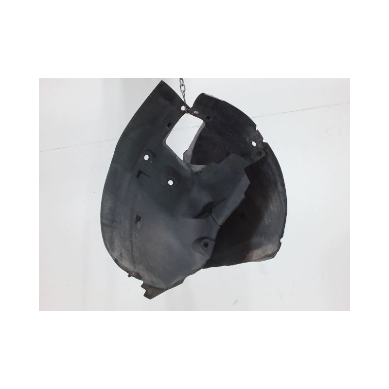 PARE-BOUE AVANT DROIT RENAULT CLIO III 2009-