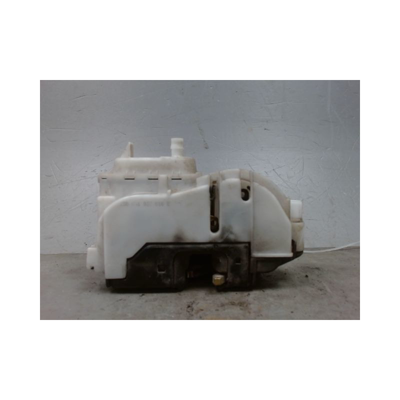 SYSTEME CONDAMNATION AVANT DROIT VOLKSWAGEN POLO 99-2001