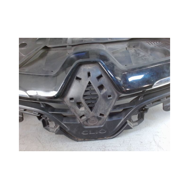 CALANDRE RENAULT CLIO