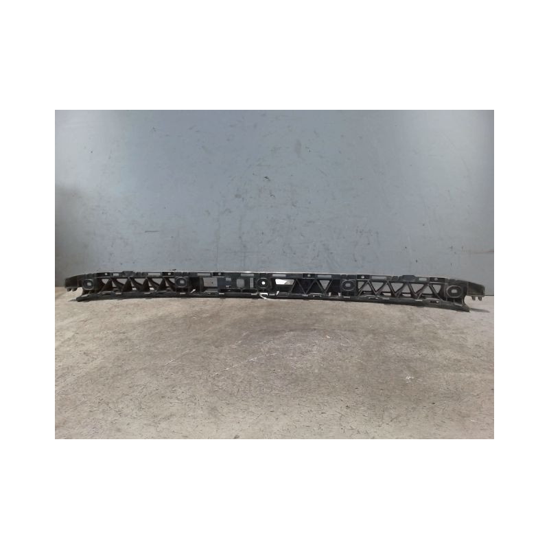 SUPPORT CENTRAL PARE-CHOC ARRIERE  SEAT LEON 2009-