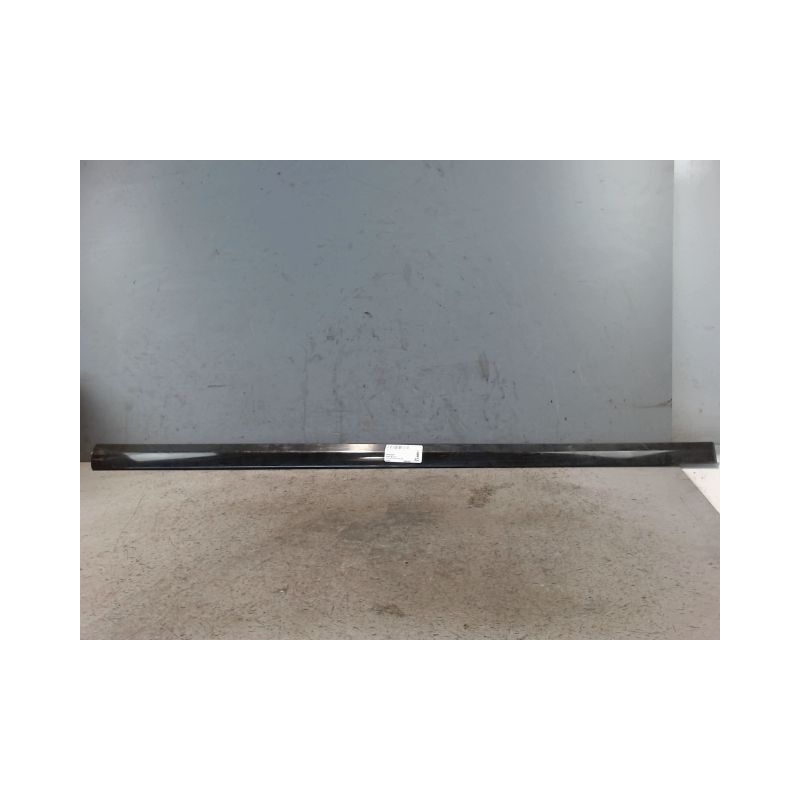 PROTECTION PORTE AVANT DROIT MERCEDES CLASSE C 2007-