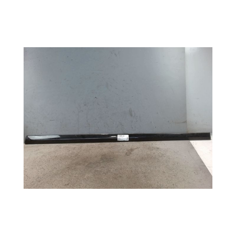 PROTECTION PORTE AVANT GAUCHE MERCEDES CLASSE C 2007-