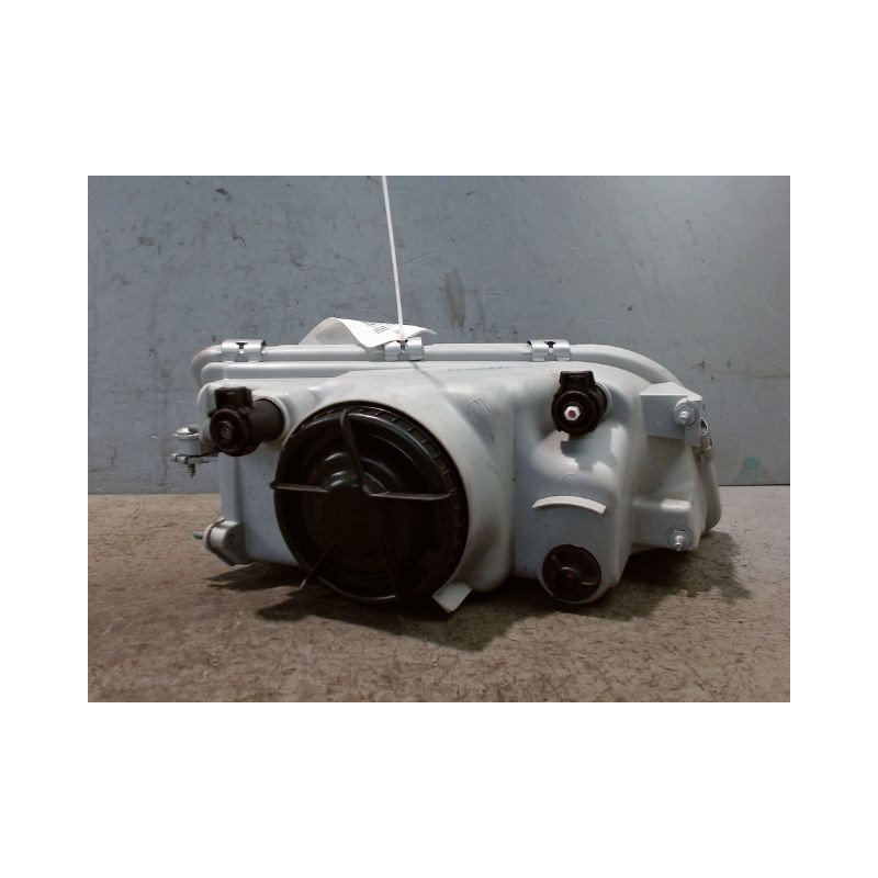 PHARE GAUCHE VOLVO V40 -2000