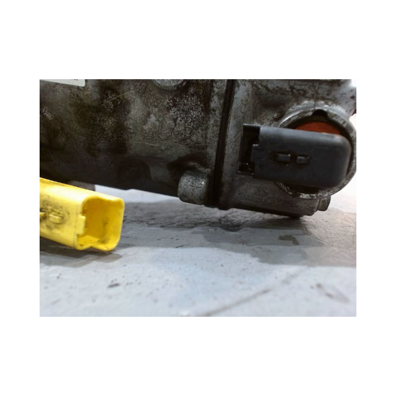 COMPRESSEUR AIR CONDITIONNE PEUGEOT 207