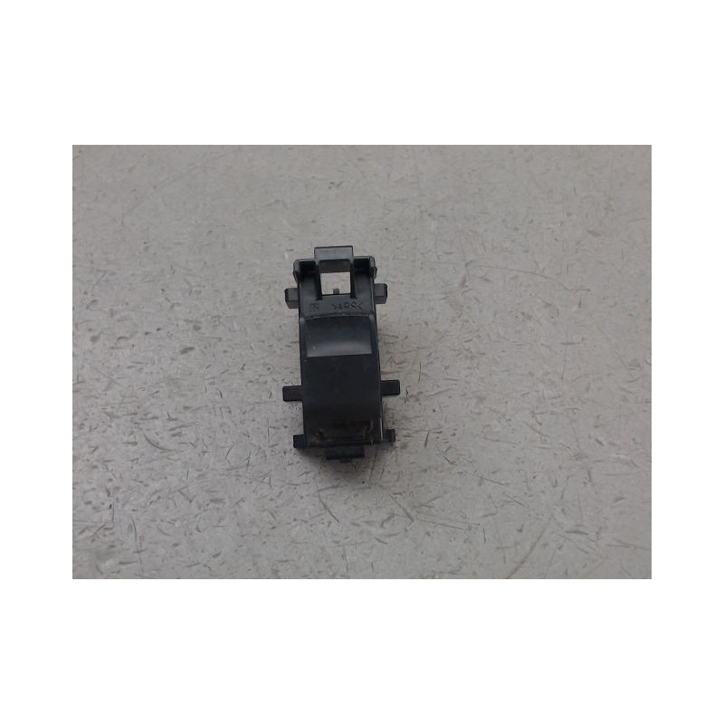 COMMANDE LEVE-GLACE PORTE AVD TOYOTA RAV4