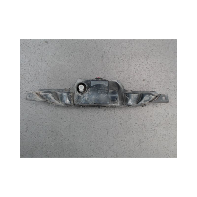 FEU BROUILLARD CENTRAL ARRIERE PEUGEOT 208