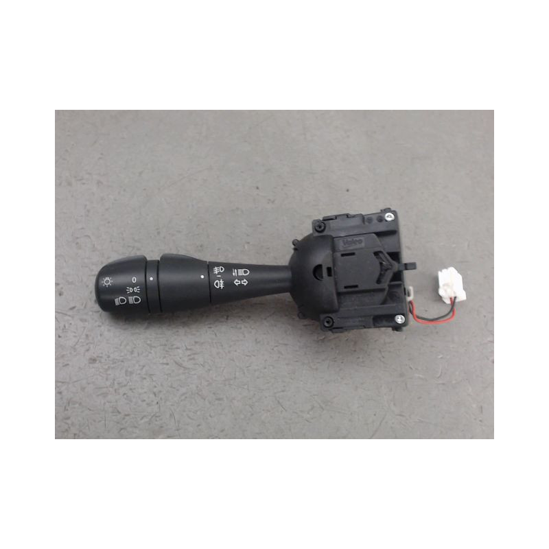 COMMANDE CLIGNOTANT RENAULT CAPTUR