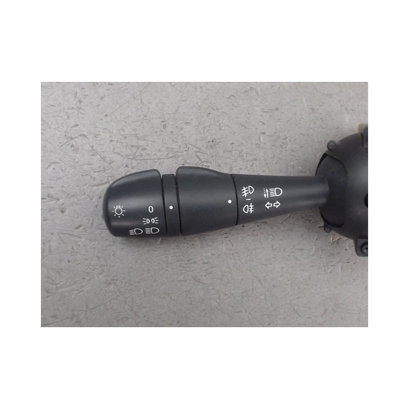 COMMANDE CLIGNOTANT RENAULT CAPTUR
