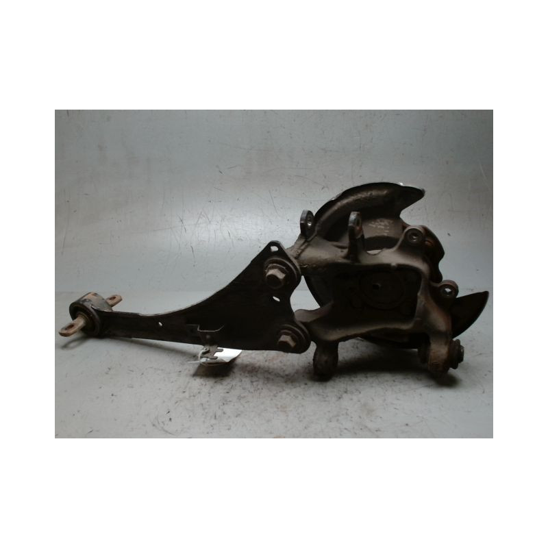 PIVOT ARRIERE DROIT TOYOTA AURIS