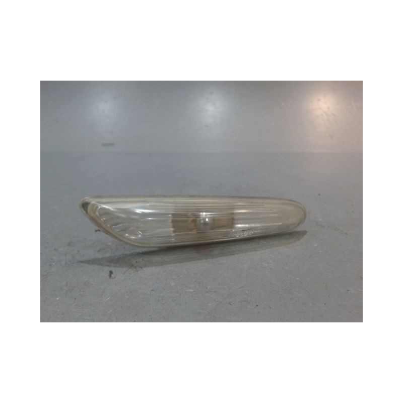 REPETITEUR AILE GAUCHE B.M.W. SERIE 3