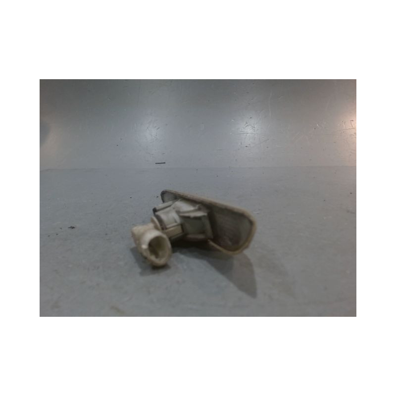 REPETITEUR AILE GAUCHE B.M.W. SERIE 3