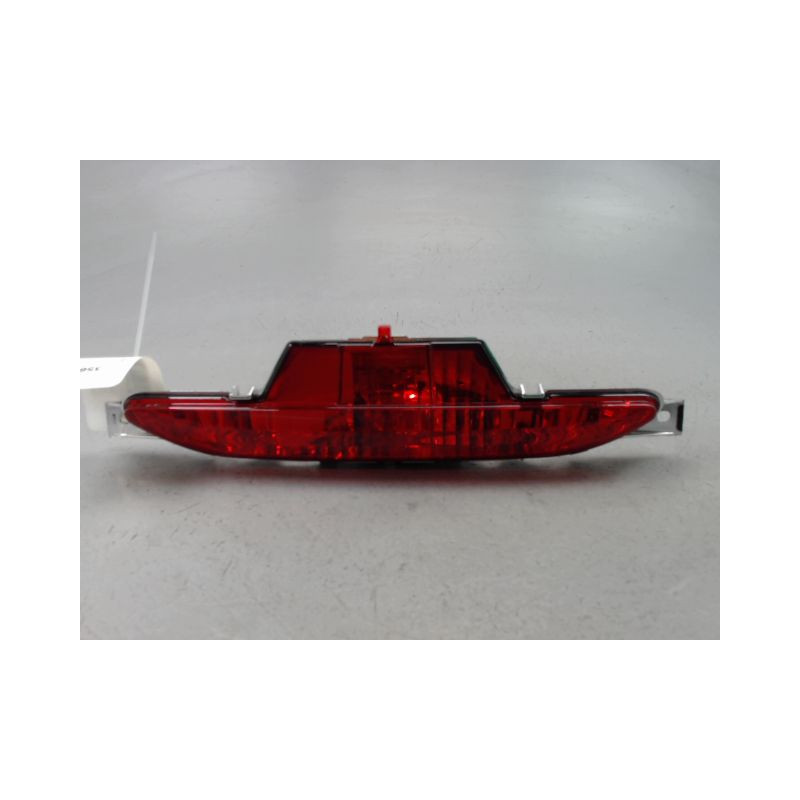FEU BROUILLARD CENTRAL ARRIERE PEUGEOT 208