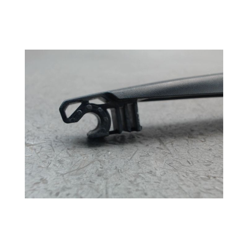 BRAS ESSUIE-GLACE ARRIERE TOYOTA YARIS