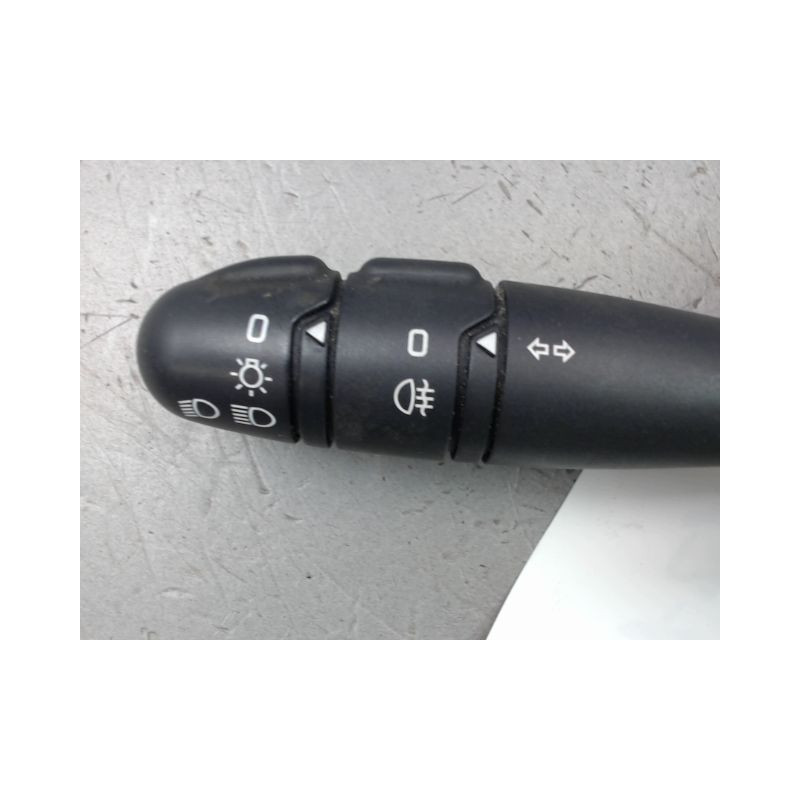 COMMANDE ECLAIRAGE RENAULT CLIO II Phase 2 2001-2006