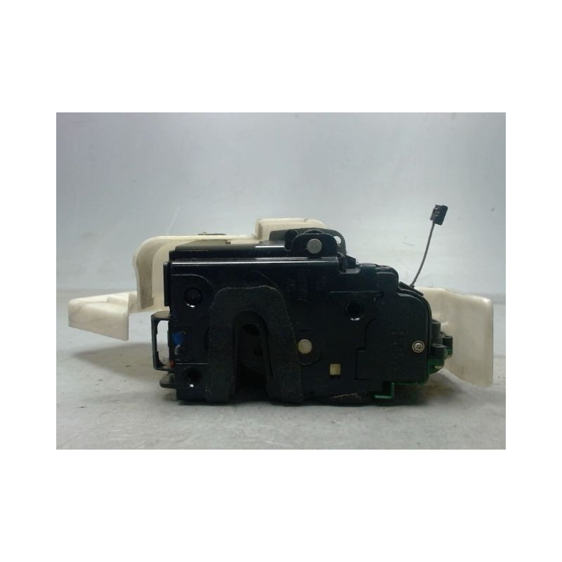 SYSTEME CONDAMNATION ARRIERE GAUCHE VOLKSWAGEN POLO 02-05