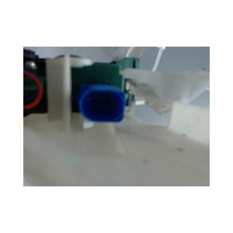 SYSTEME CONDAMNATION ARRIERE GAUCHE VOLKSWAGEN POLO 02-05