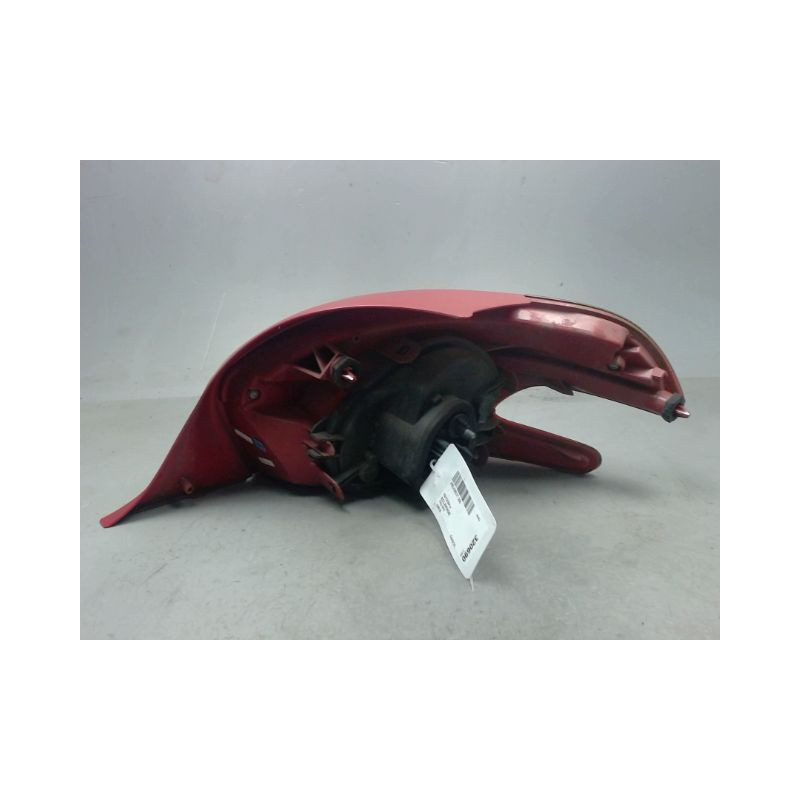 FEU ARRIERE GAUCHE  PEUGEOT 208