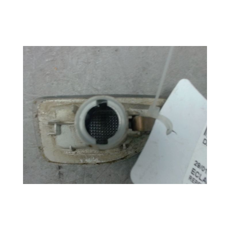 REPETITEUR AILE GAUCHE DACIA SANDERO
