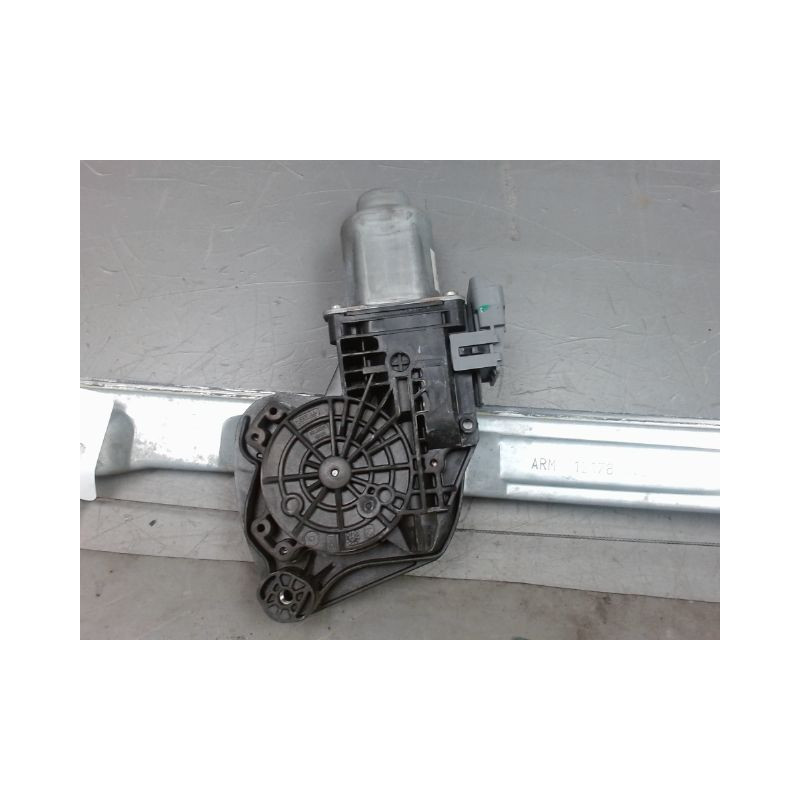 MECANISME+MOTEUR LEVE-GLACE AVANT GAUCHE CITROEN C4 2010-