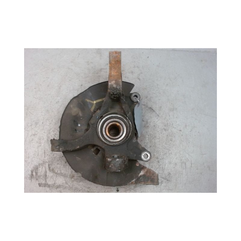 PIVOT AVANT GAUCHE TOYOTA PREVIA -2000