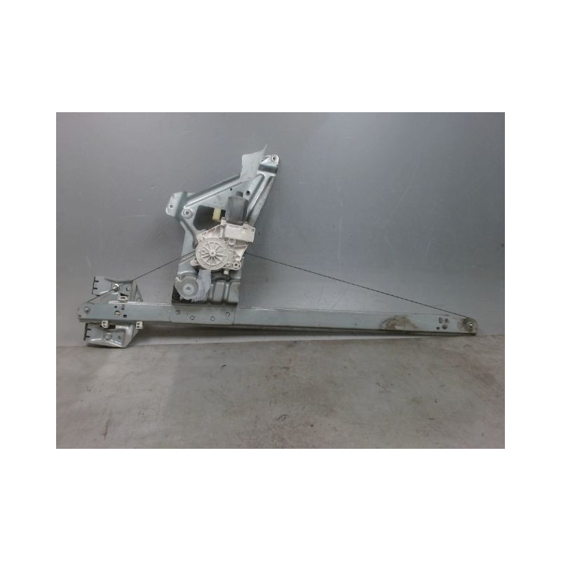 MECANISME+MOTEUR LEVE-GLACE AVANT GAUCHE MERCEDES SPRINTER TOLE MOYEN 2006-
