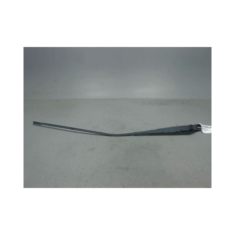 BRAS ESSUIE-GLACE AVANT DROIT VOLKSWAGEN FOX