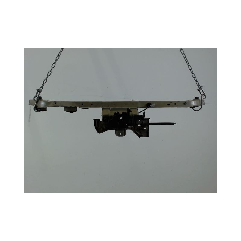 TRAVERSE SUPERIEURE ARMATURE AVANT NISSAN PULSAR