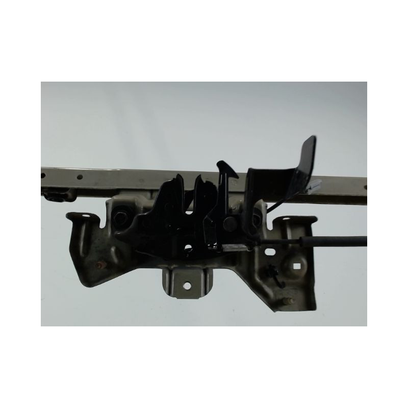 TRAVERSE SUPERIEURE ARMATURE AVANT NISSAN PULSAR