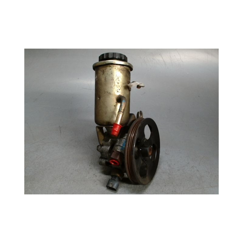 POMPE DIRECTION ASSISTEE TOYOTA YARIS -2003