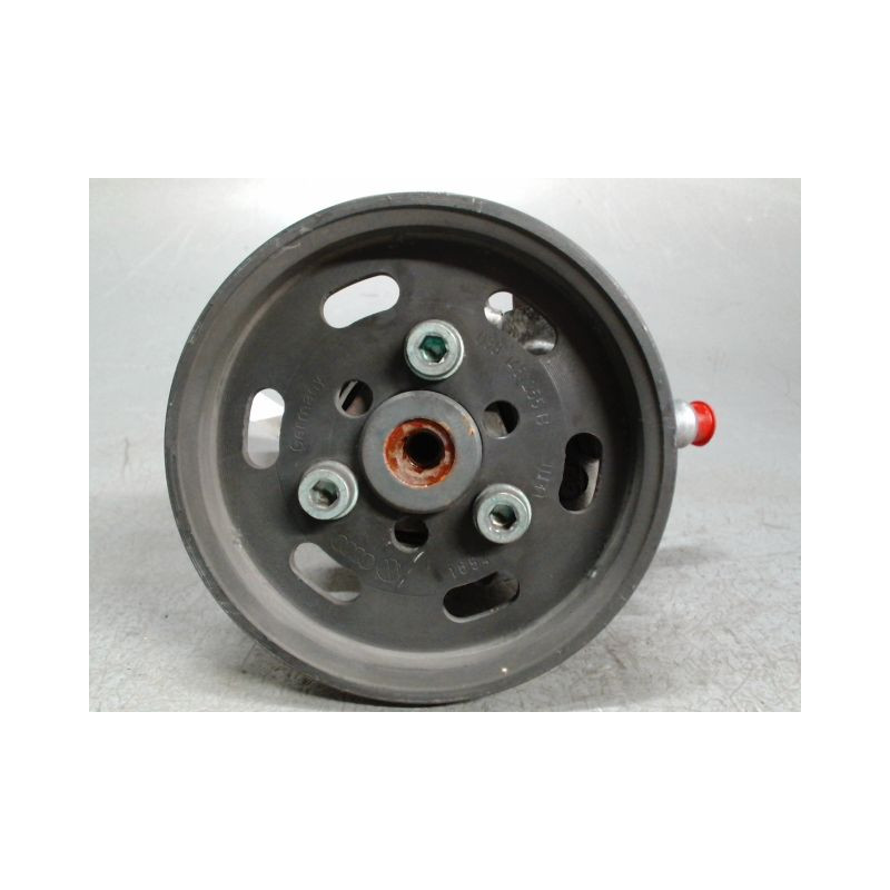 POMPE DIRECTION ASSISTEE AUDI A4 2004-