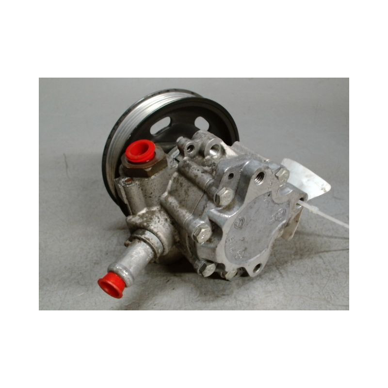 POMPE DIRECTION ASSISTEE AUDI A4 2004-
