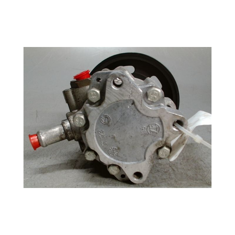 POMPE DIRECTION ASSISTEE AUDI A4 2004-